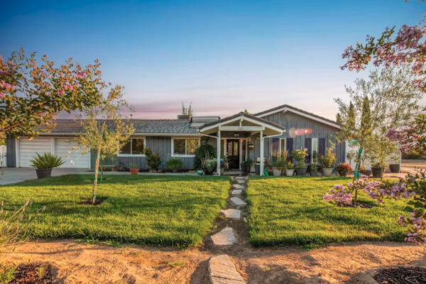 36567 Kensington Drive, Madera, CA